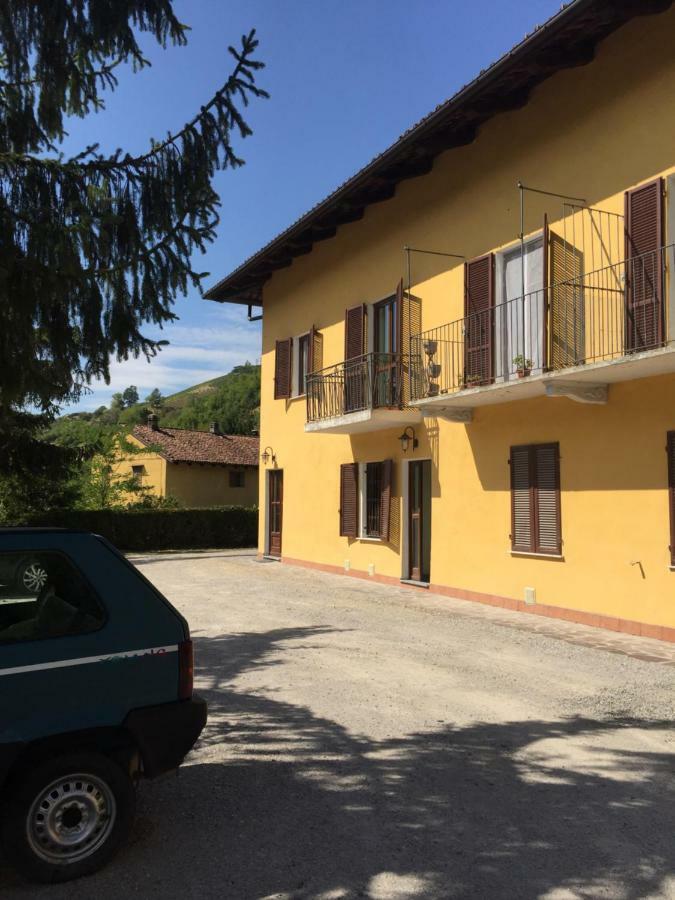 Appartement Casa In Langa à Alba  Extérieur photo